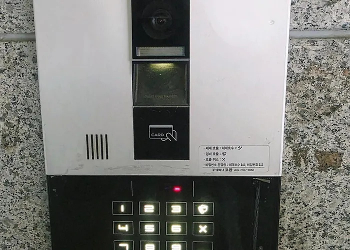 Bukhansan Hanok Elevator & Luggage 무료주차 Seúl